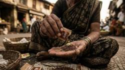 शंभर महिलांमागे नऊ महिलांना तंबाखूची तलफ, ग्रामीण भागात प्रमाण अधिक; राष्ट्रीय कुटुंब आरोग्य सर्वेक्षणातून राज्यातील हे वास्तव…