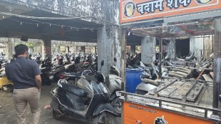 Ambarnath Parking Contractor Refund Notice | Ambarnath Municipal Council Action | Ambernath Railway Station Parking Extra Charges | Umakant Gaikwad Chief Officer Ambarnath
