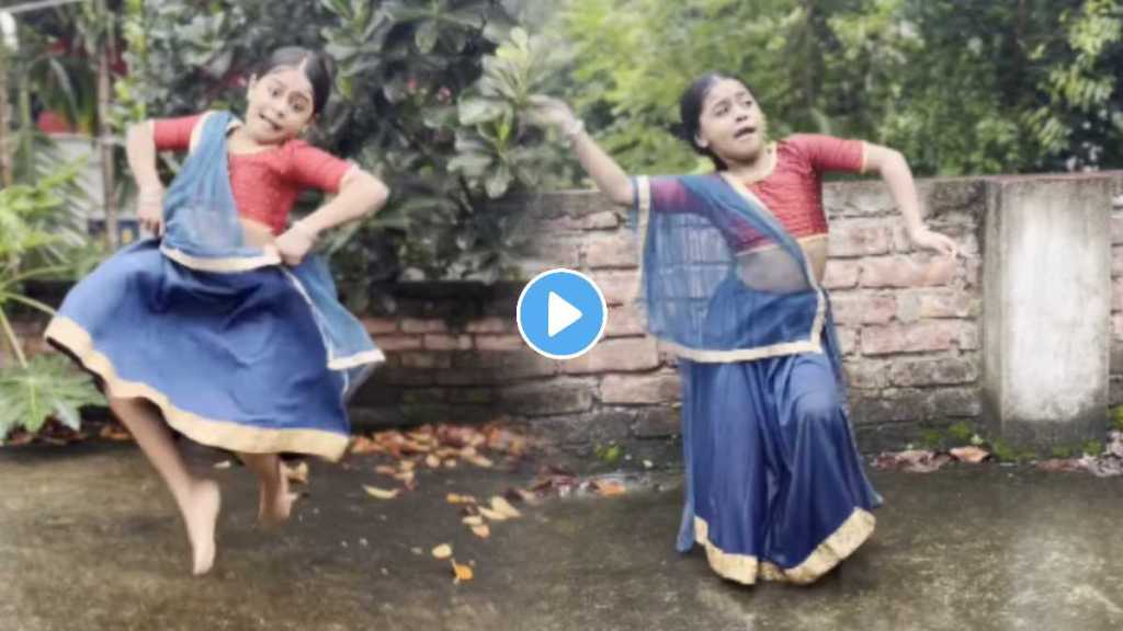 Cute Girl dance on barso re megha megha Cute Girl dance on barso re megha megha