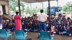 डोमा आश्रमशाळेतील ‘भूत’ अखेर पळाले! अंनिस’च्या तीन दिवसांच्या प्रबोधनाने मुली पुन्हा शाळेच्या वाटेवर….