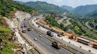 Nitin Gadkari Pune Traffic Statement | Mumbai Pune Expressway Planning | Pune Traffic Congestion News | Nitin Gadkari Symbiosis Festival of Thinkers