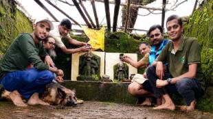 Shivmudra Trekkers Karad Mahimandangad Fort Conservation Drive | Mahimandangad Fort Bhairi Bhavani Temple Cleaning Satara | Karad Trekkers Raghuveer Ghat Mahimandangad Treks Vijay Patil Report | Sahyadri Fort Conservation Mahimandangad Mahabaleshwar Metsindi