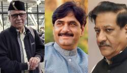 “सोनिया गांधींच्या संमतीनंतर मनमोहन सिंग नाही म्हणू शकत होते?”, प्रकाश महाजनांचा पृथ्वीराज चव्हाणांना प्रश्न