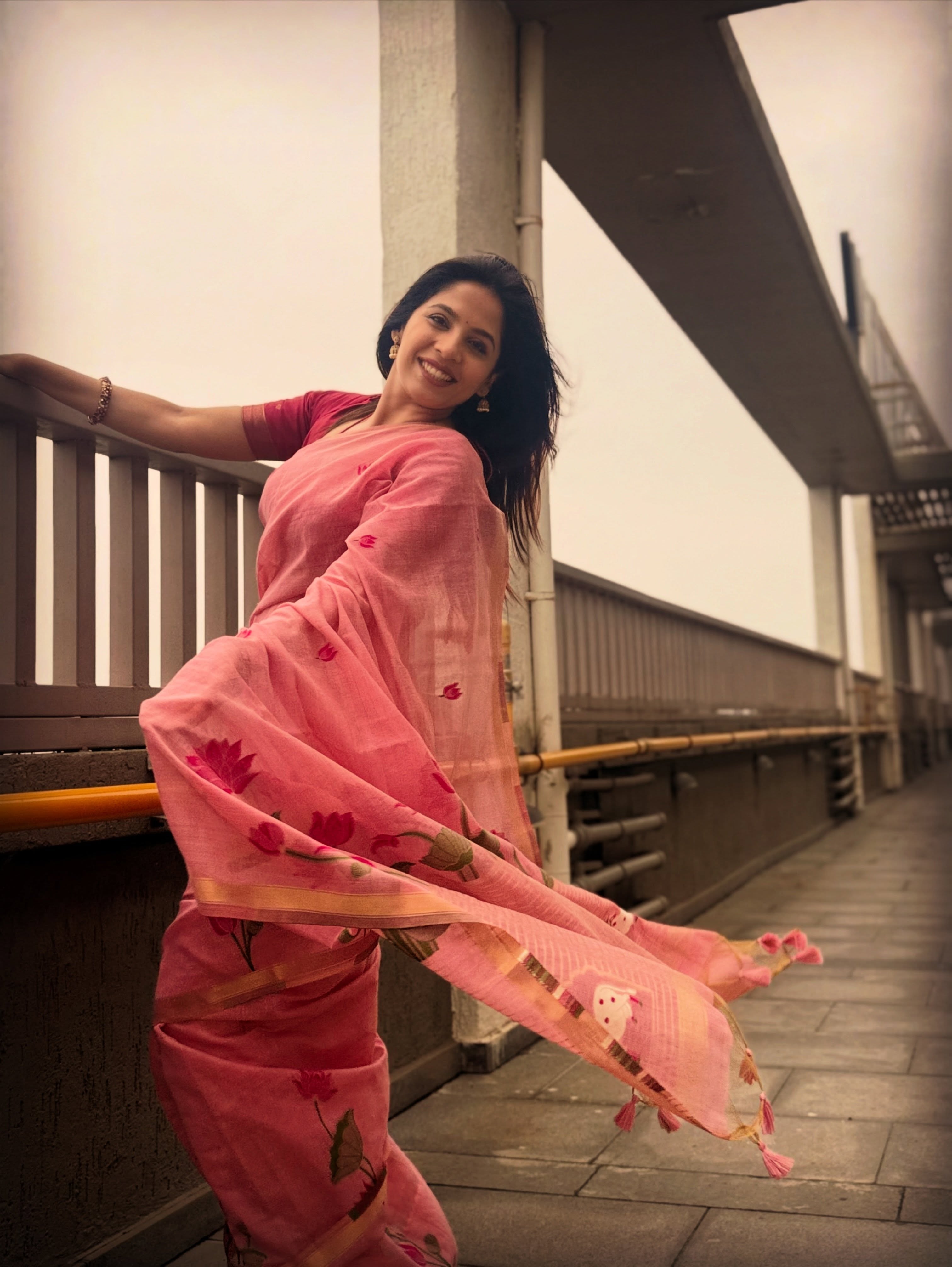 Sanika Kashikar Pink Cotton Saree Look