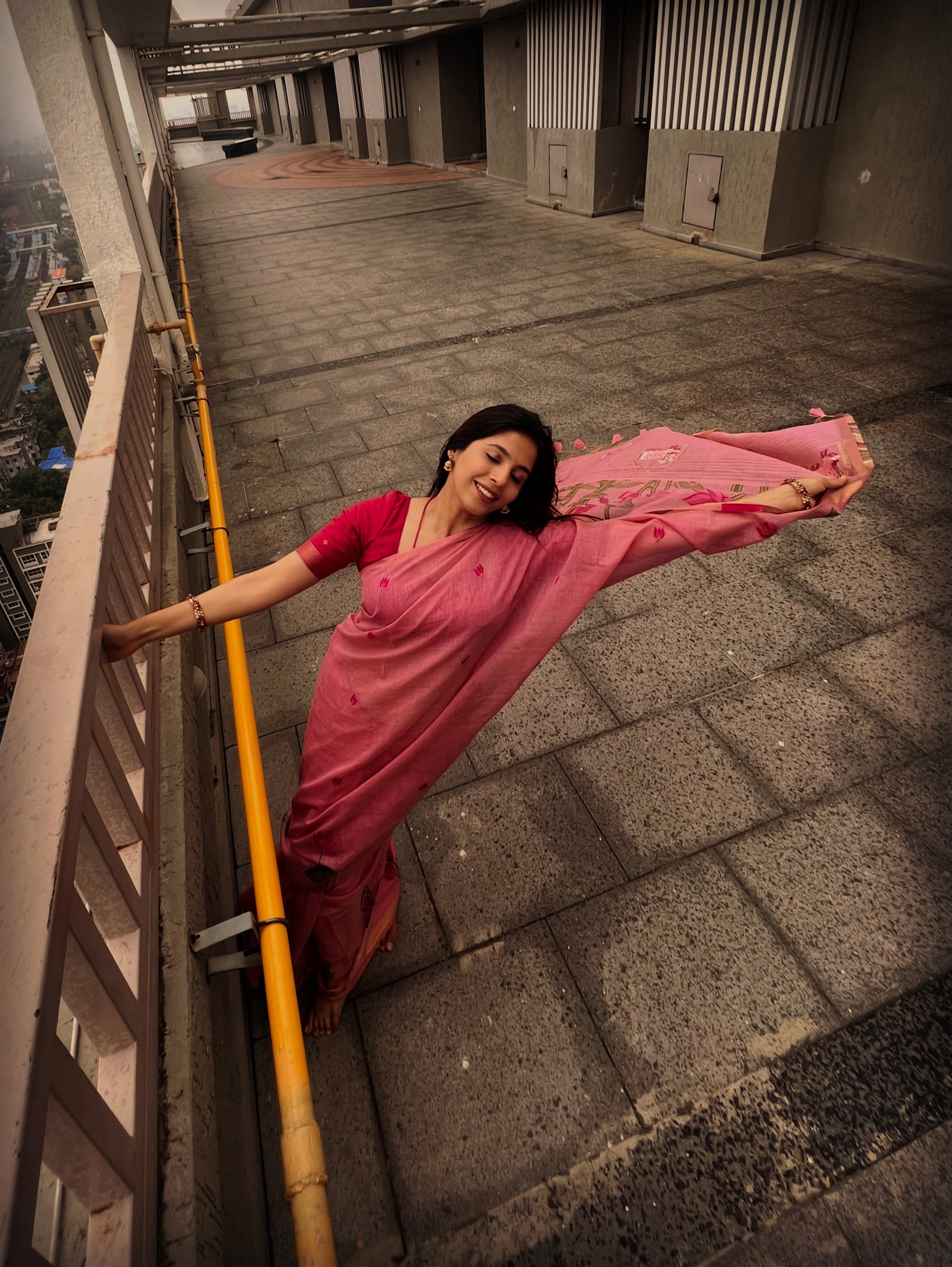 Sanika Kashikar Pink Cotton Saree Look