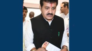 Prabhadevi Rustamjee Crown BMC Demolition Action | Mumbai Municipal Corporation Unauthorized Construction Action | Sada Sarvankar Sanjay Rathod Rustamjee Crown Flat | BMC G South Ward Assistant Commissioner Swapnaja Kshirsagar