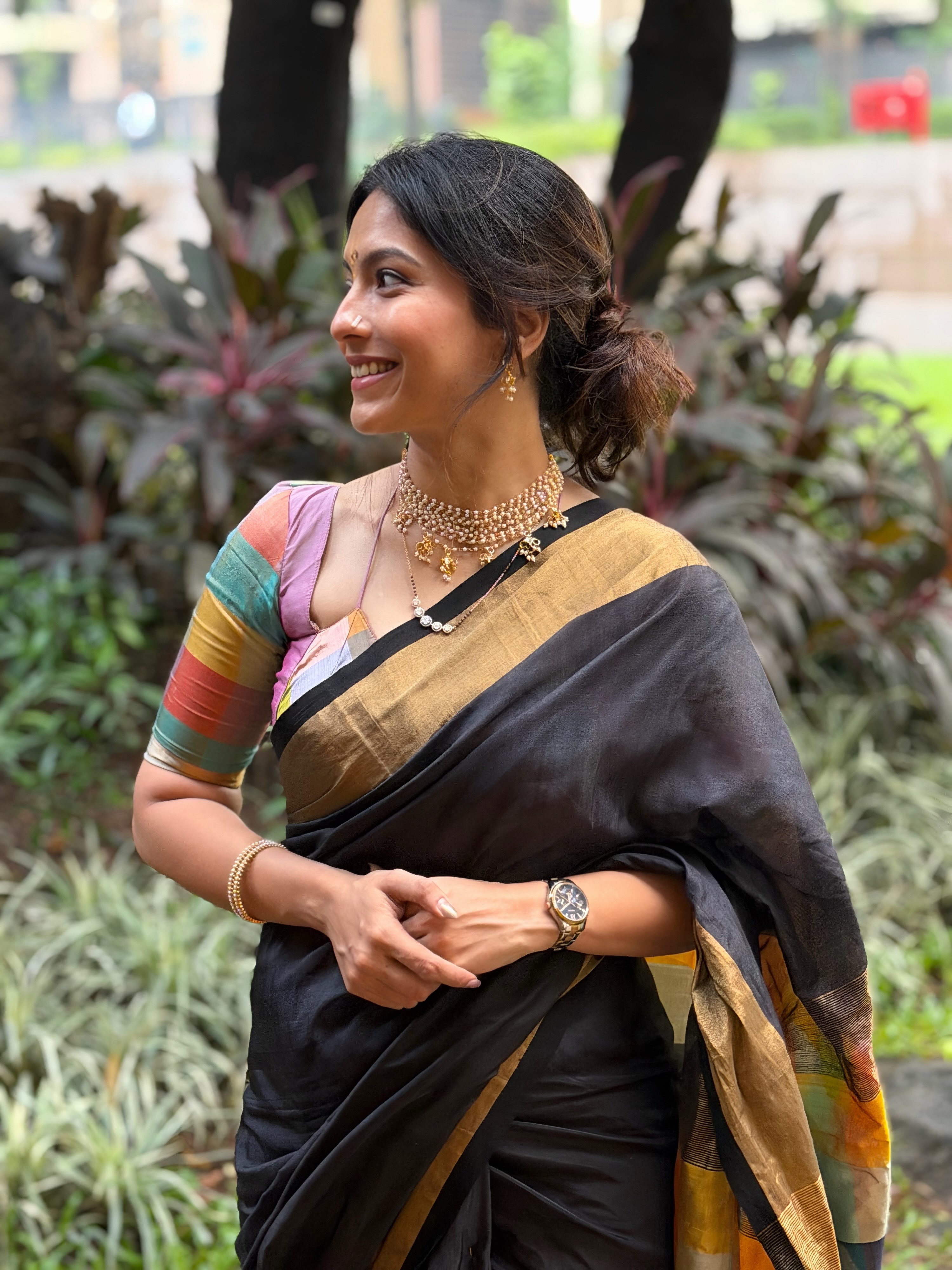 Sharvari Kulkarni Borkar Black Saree Look