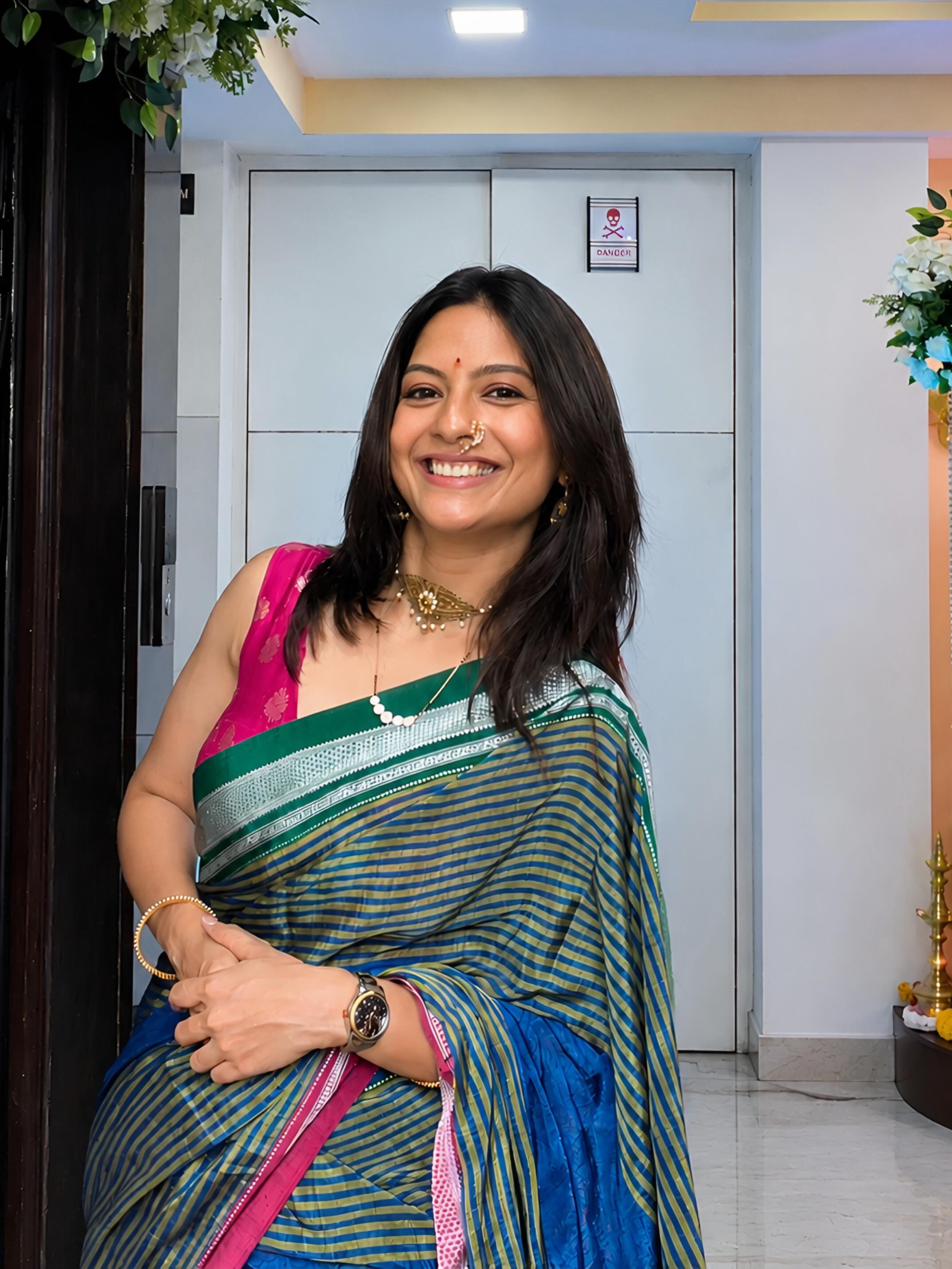 Sharvari Kulkarni Borkar Black Saree Look