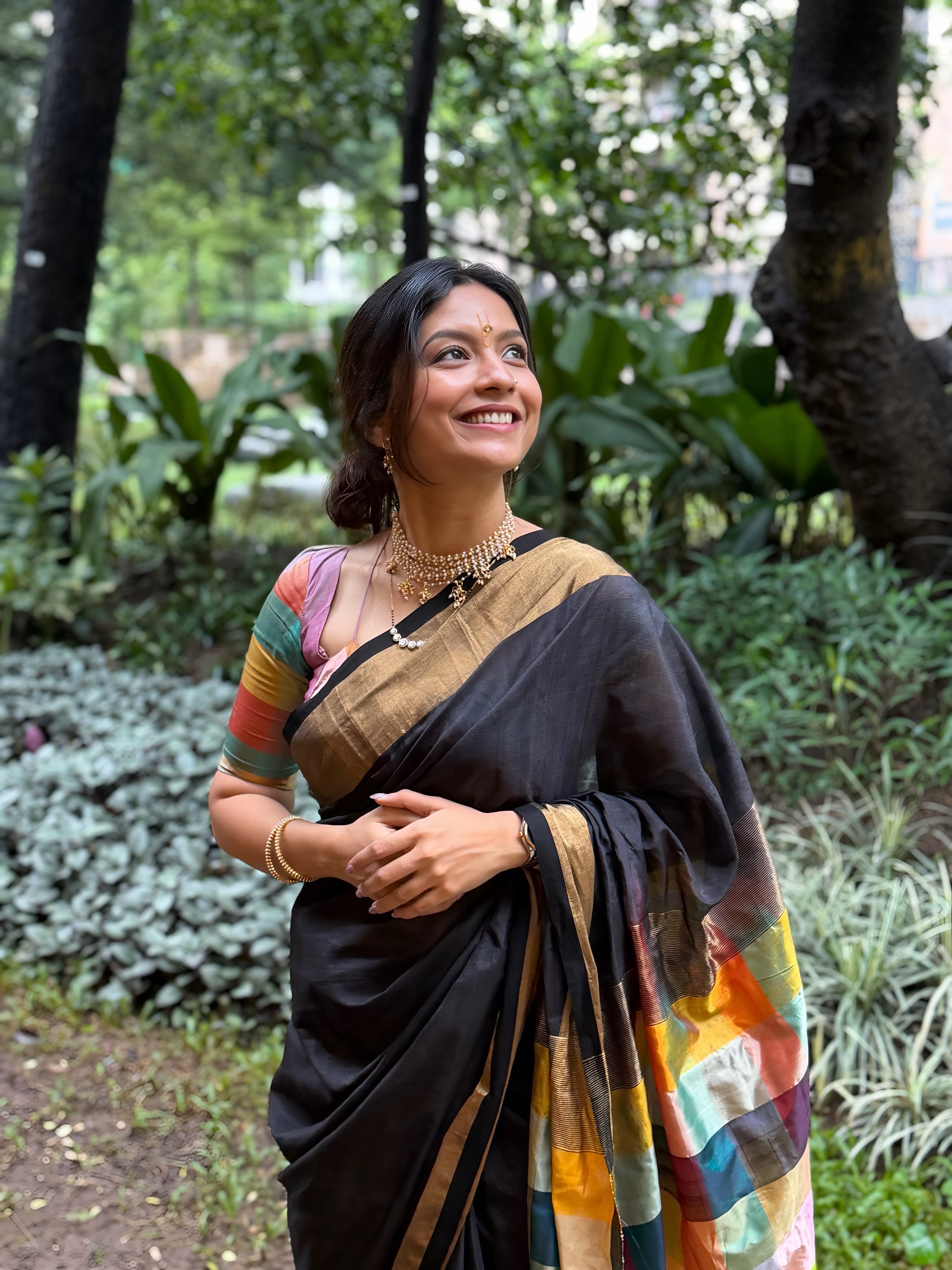 Sharvari Kulkarni Borkar Black Saree Look