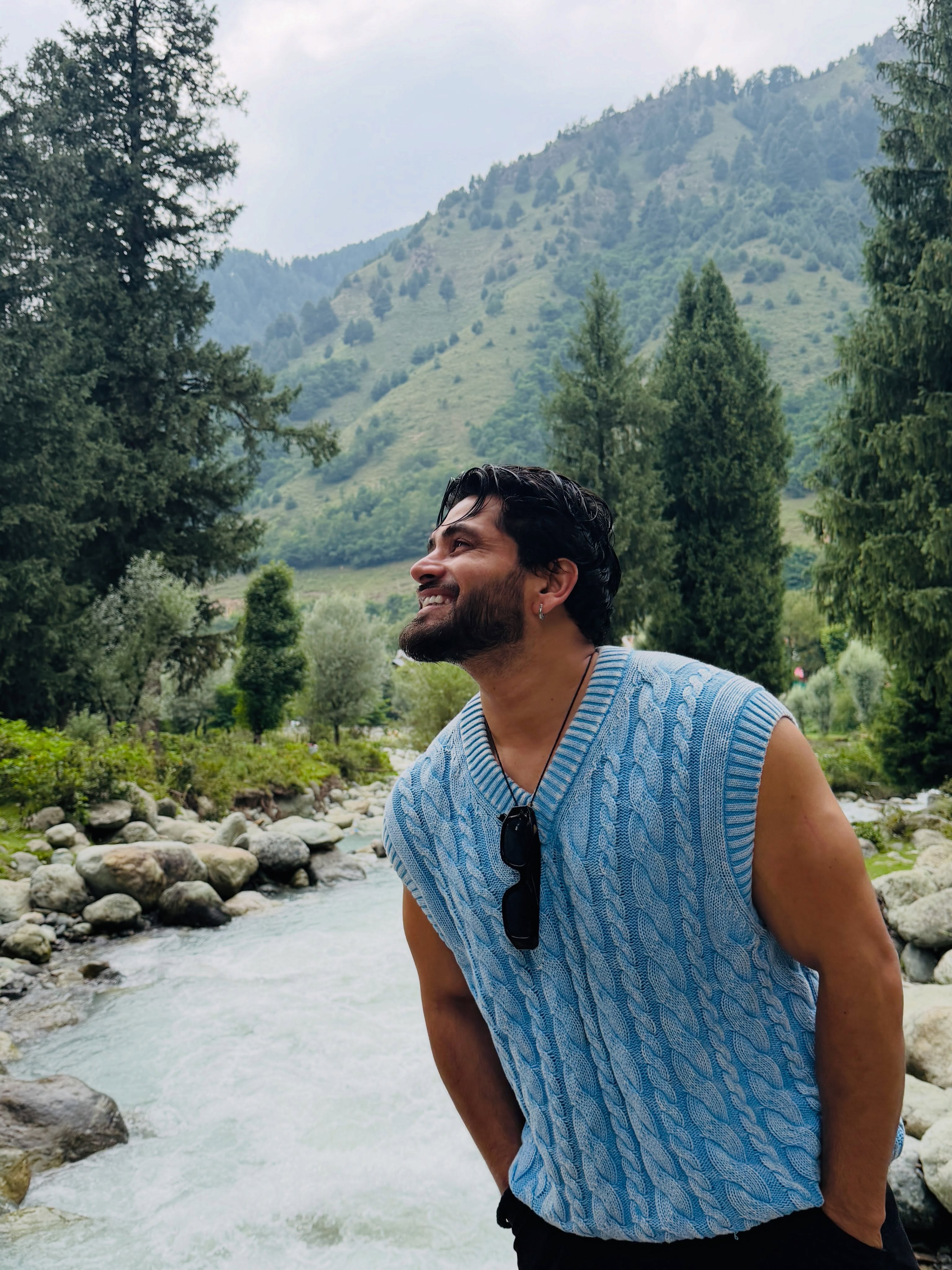 Shiv Thakare Pahalgam Kashmir Vacation