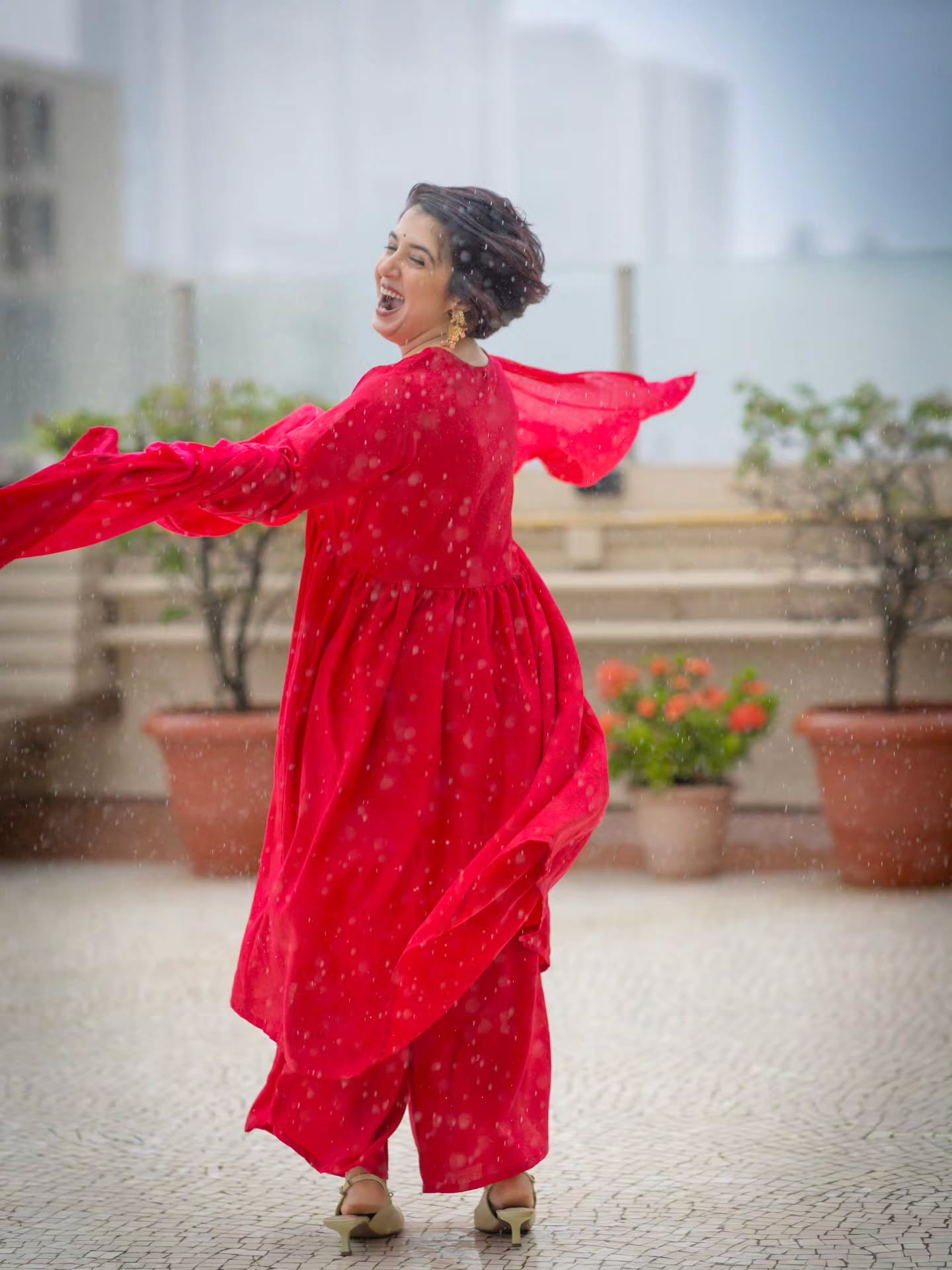 Snehlata Vasaikar Red Dress Look