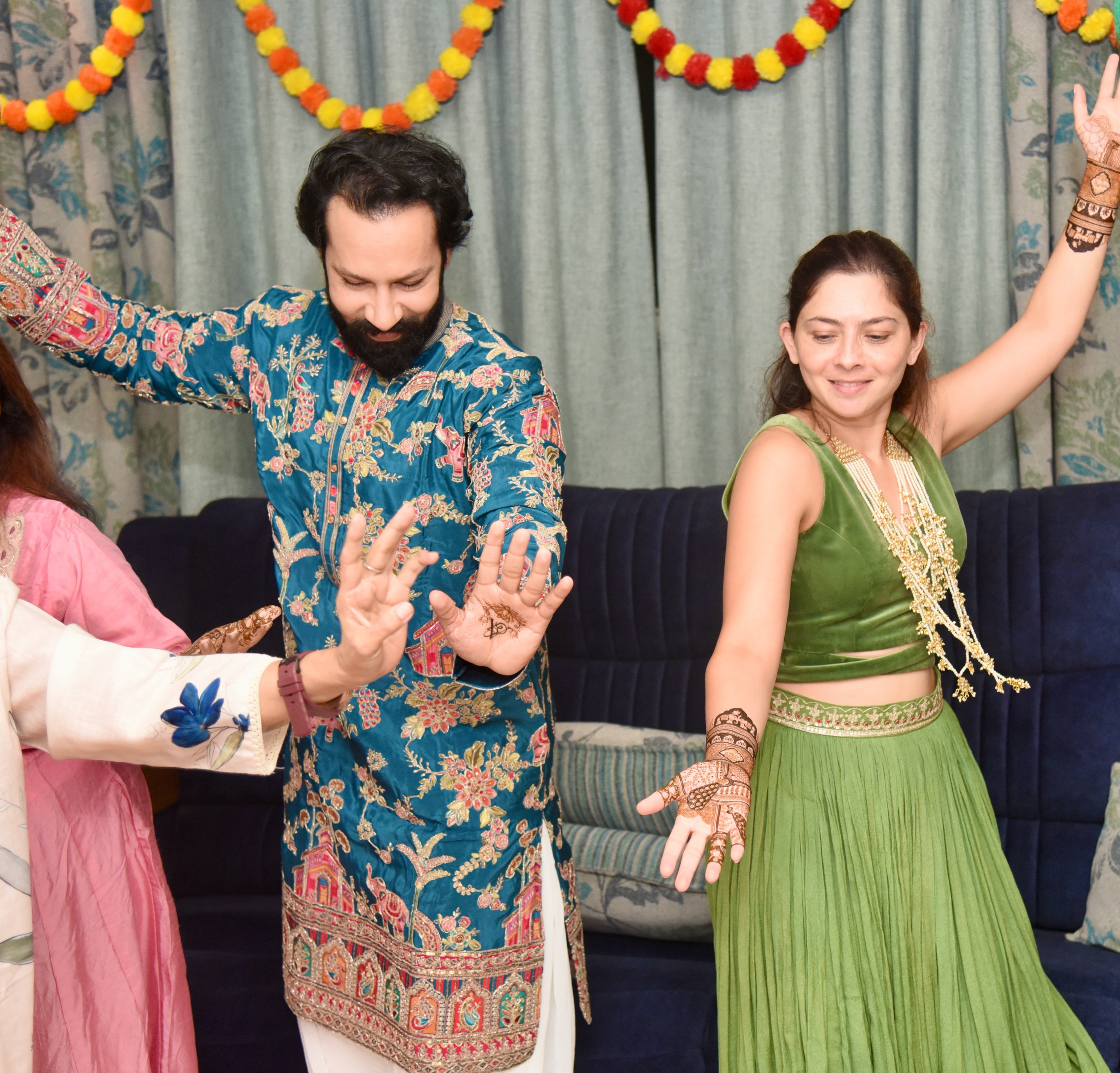 Sonalee Kulkarni Brother Wedding Mehndi Ceremony Photos
