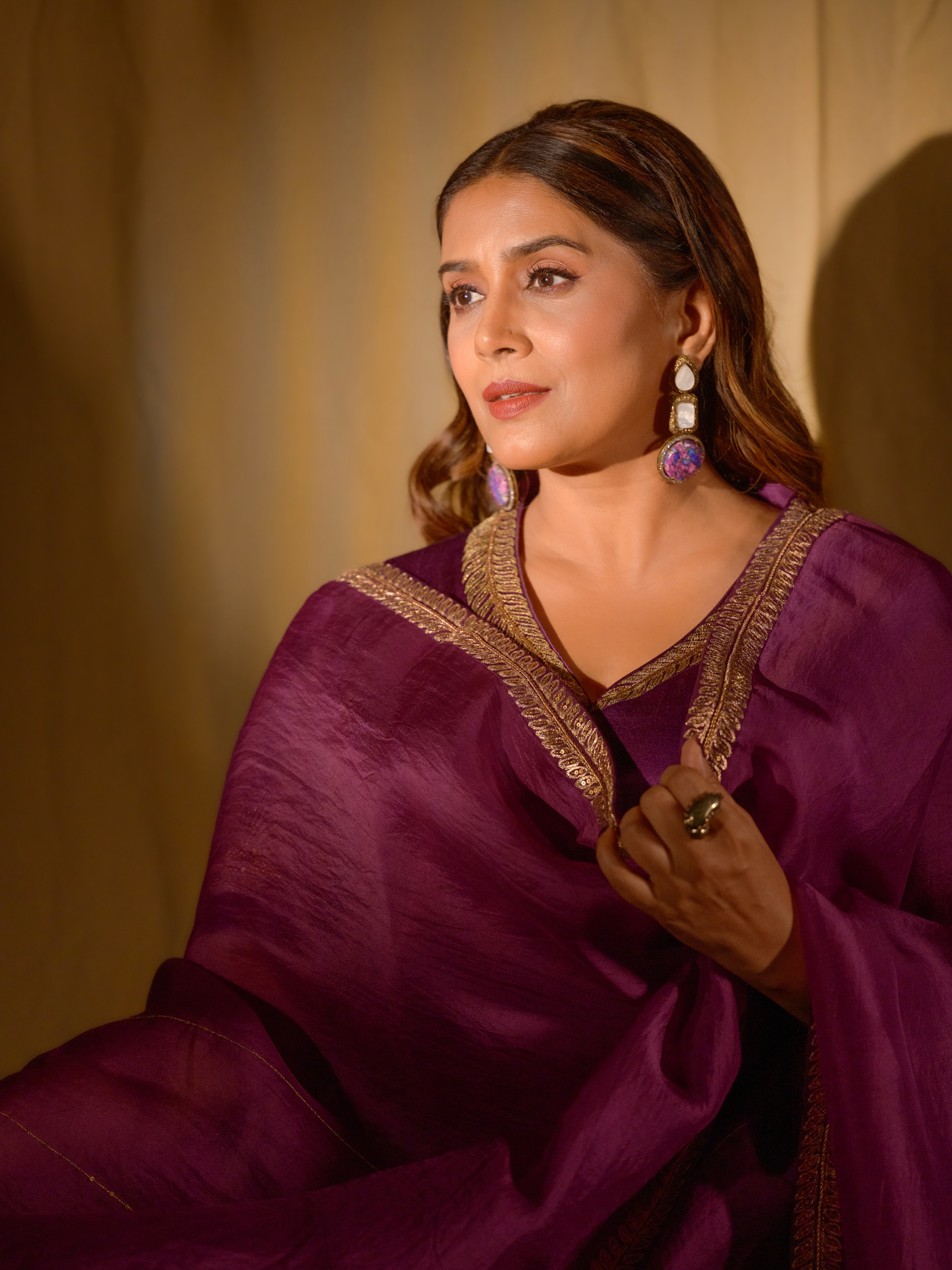 Sonali Kulkarni Blue Saree Look