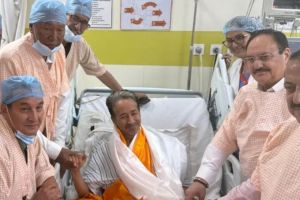 Sonam Wangchuk Hunger Strike photo controversy | JP Nadda Jitendra Singh Sonam Wangchuk Medanta meeting | सोनम वांगचुक उपोषण आंदोलन | जे पी नड्डा सोनम वांगचुक फोटो वाद