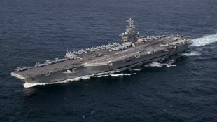 USS Abraham Lincoln aircraft carrier deployed in Arabian Sea | US Navy aircraft carrier operational stress and crew conditions | अरबी समुद्रात तैनात असलेली अमेरिकन युद्धनौका USS अब्राहम लिंकन | विमानवाहू युद्धनौकेवरील नौसैनिकांची परिस्थिती आणि INS विक्रांत