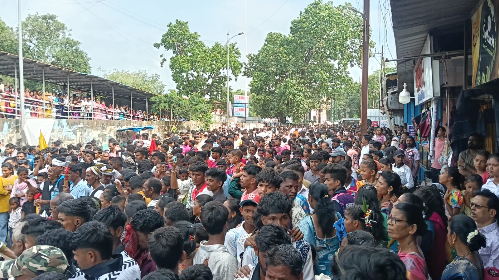 palghar adivasi din rally