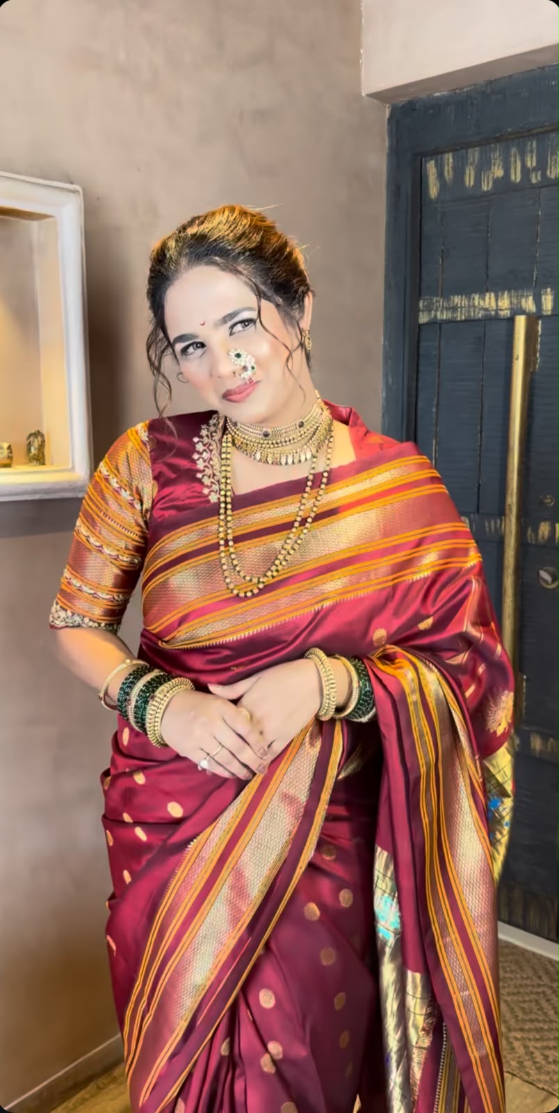 amruta dhongde saree look