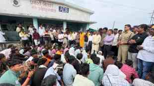 Amravati tribal students foot march | Ashok Uike Yavatmal residence protest | Amravati news Marathi | Tribal students demands Maharashtra