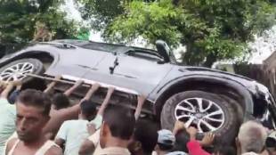 badaun doctor mob attack | up stray cow accident news | dr rahul siddharth scorpio crash | badaun crime news live