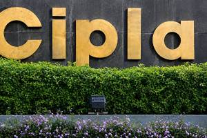 FDA cancels Cipla Pharma license Pune | Tukaram Mundhe action Wadki | Schedule H drugs rules violation Pune FDA | Cipla Pharma Wadki warehouse raid news