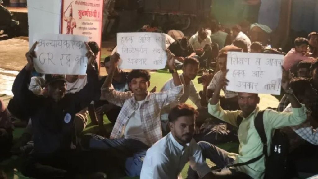 gadchiroli ashram shala snakebite case | bombay high court order on tribal students hunger strike | pune manjari tribal students protest news | maharashtra government tribal hostel facilities issue gadchiroli ashram shala snakebite case | bombay high court order on tribal students hunger strike | pune manjari tribal students protest news | maharashtra government tribal hostel facilities issue