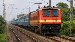 Hyderabad Surat Special Train Demand | Jalgaon Dharangaon Rail Connectivity | South Central Railway Mahendra Kothari | Tapti Section Amalner Train Stoppage