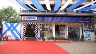 India first Suzuki Lounge inaugurated in Bhiwandi Thane | Suzuki Motorcycle India premium lounge Pimpalar | Suzuki service workshop glass partition feature | Riddhi Suzuki Auto Agencies Bhiwandi Thane