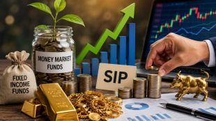 Indian investors money market fund inflow trends Vallum Capital | Mutual fund AUM and SIP inflow statistics India | मनी मार्केट फंड गुंतवणूक वाढ वल्लुम कॅपिटल रिपोर्ट | सोन्यातील परतावा आणि म्युच्युअल फंड एसआयपी आकडेवारी