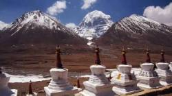 कैलास मानसरोवर यात्रेतील भाविकांसाठी मुख्यमंत्री देवेंद्र फडणवीस यांचा तातडीचा पुढाकार; सागाहून काठमांडूकडे सुरक्षित प्रवास सुरू
