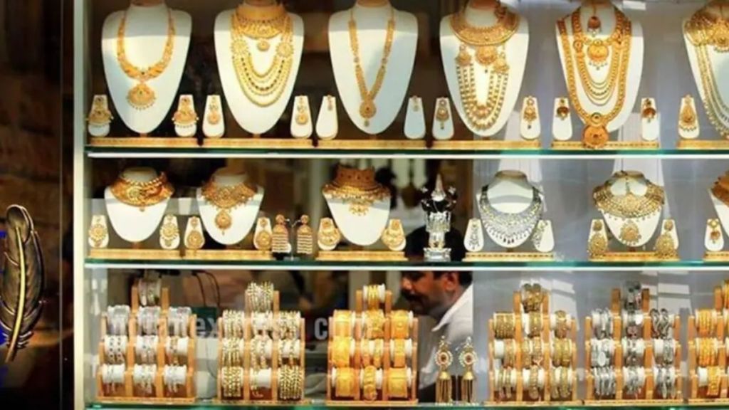Gold loan stocks Manappuram Finance news | Jefferies gold monetization stock tips Marathi updates | मणप्पुरम फायनान्स गोल्ड लोन शेअर | सोन्याच्या तेजीचा शेअर बाजारावर परिणाम Gold loan stocks Manappuram Finance news | Jefferies gold monetization stock tips Marathi updates | मणप्पुरम फायनान्स गोल्ड लोन शेअर | सोन्याच्या तेजीचा शेअर बाजारावर परिणाम
