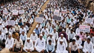maharashtra-contractors-protest-azad-maidan-mumbai-pending-dues