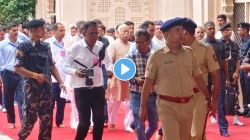 VIDEO : ‘झेन-झी’सोबत संवादानंतर सरसंघचालक मोहन भागवत बुलढाणा दौऱ्यावर, शेगावच्या गजानन महाराज समाधीस्थळी झाले नतमस्तक…