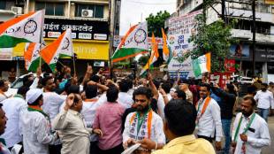 Nashik NCP Congress protest | Sunetra Pawar comment agitation Nashik | Saroj Ahire protest Congress office | Nashik political tension police deployment