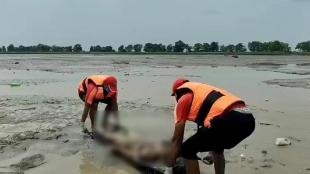 nepal flood gandak river dead bodies found in uttar pradesh | uttar pradesh maharajganj kushinagar flood news update