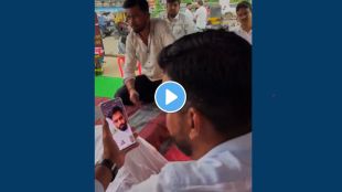 vasai-virar-potholes-protest-vinod-tiwari-abhijit-deepke
