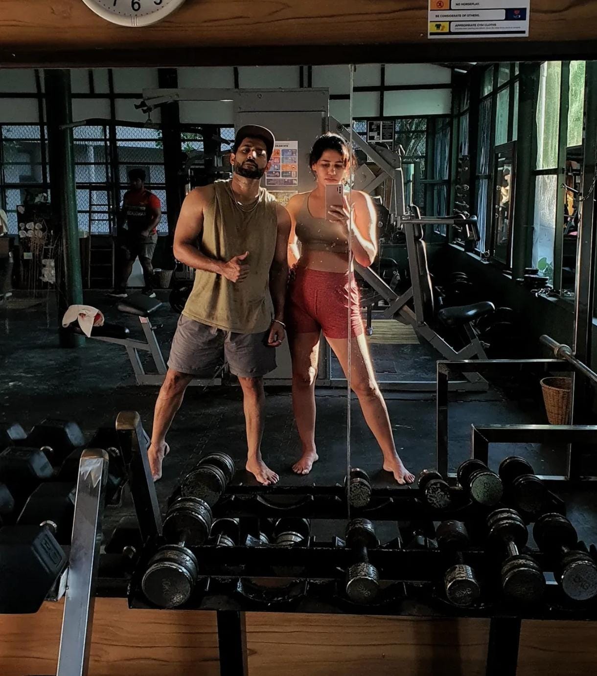 Sanai Choughade actor Raj Hanchanale wife