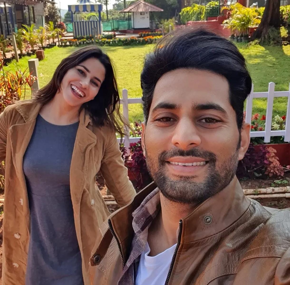 Sanai Choughade actor Raj Hanchanale wife