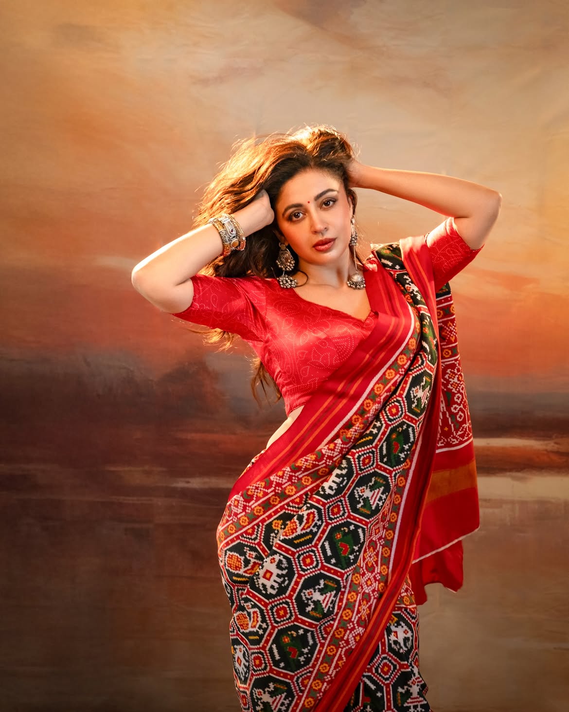 Neha Pendse pink saree photos