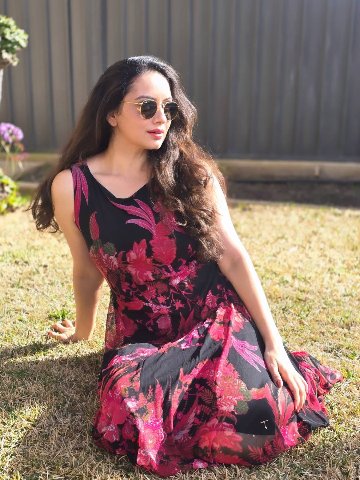 shruti marathe black coat photos
