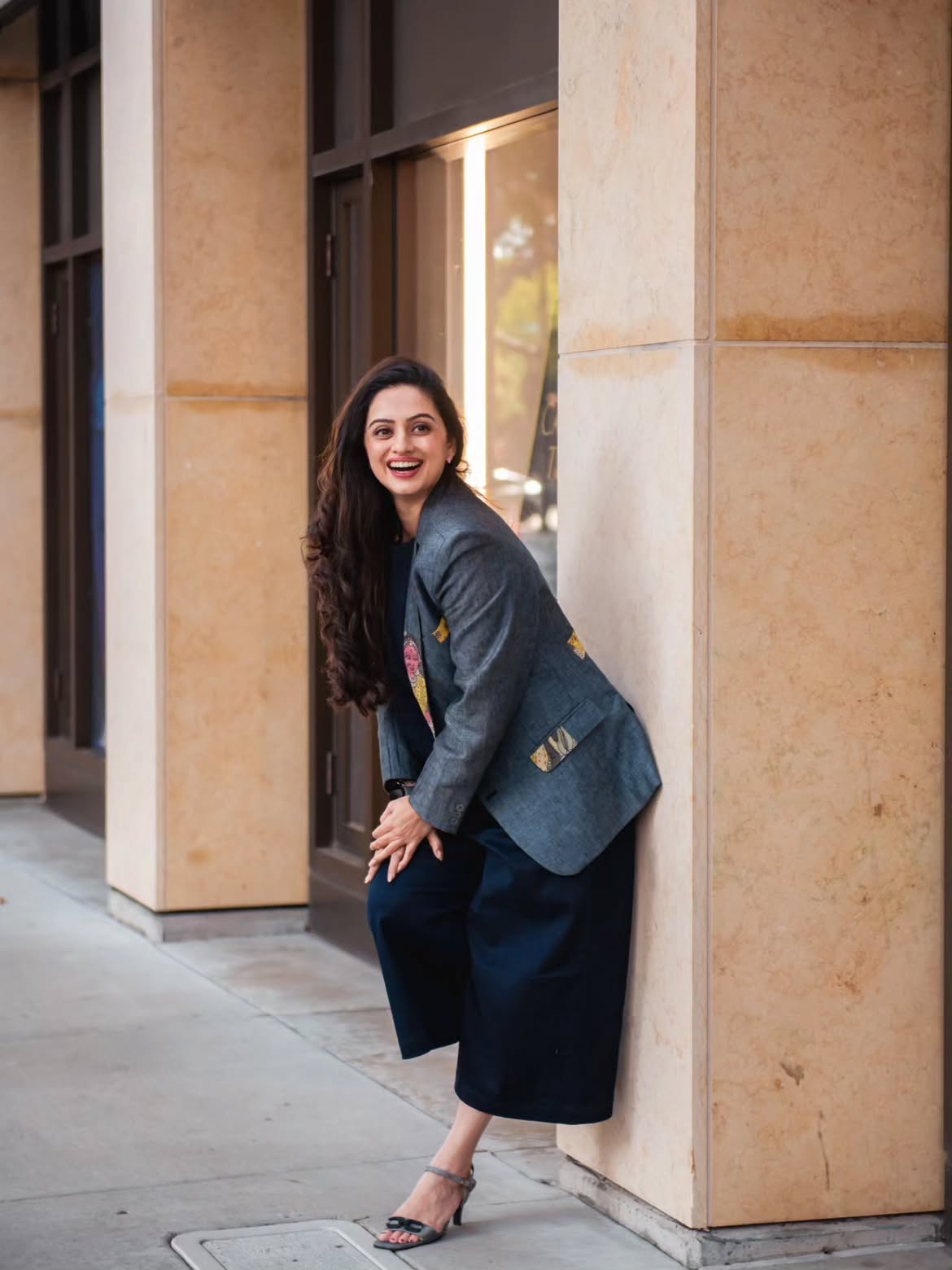 shruti marathe black coat photos