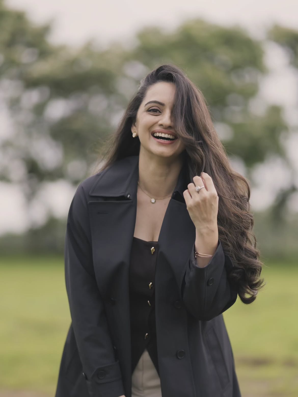 shruti marathe black coat photos