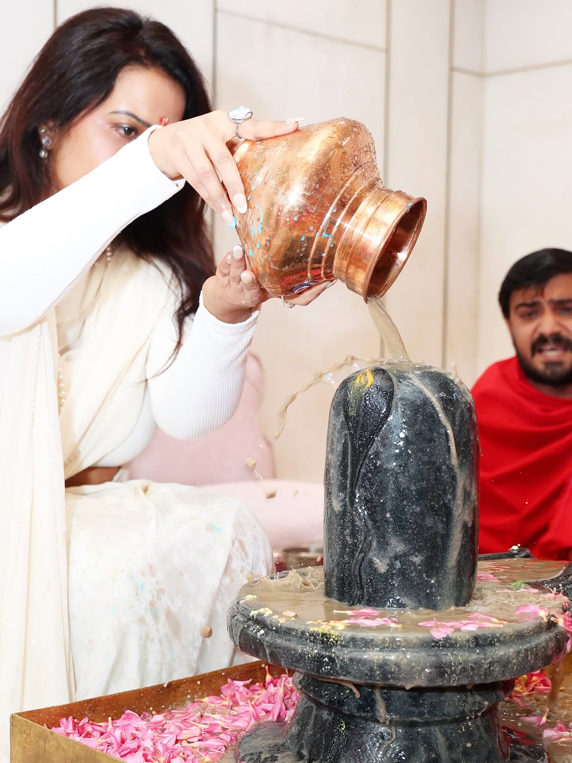Amruta Fadnavis Shravan Sommar puja photos