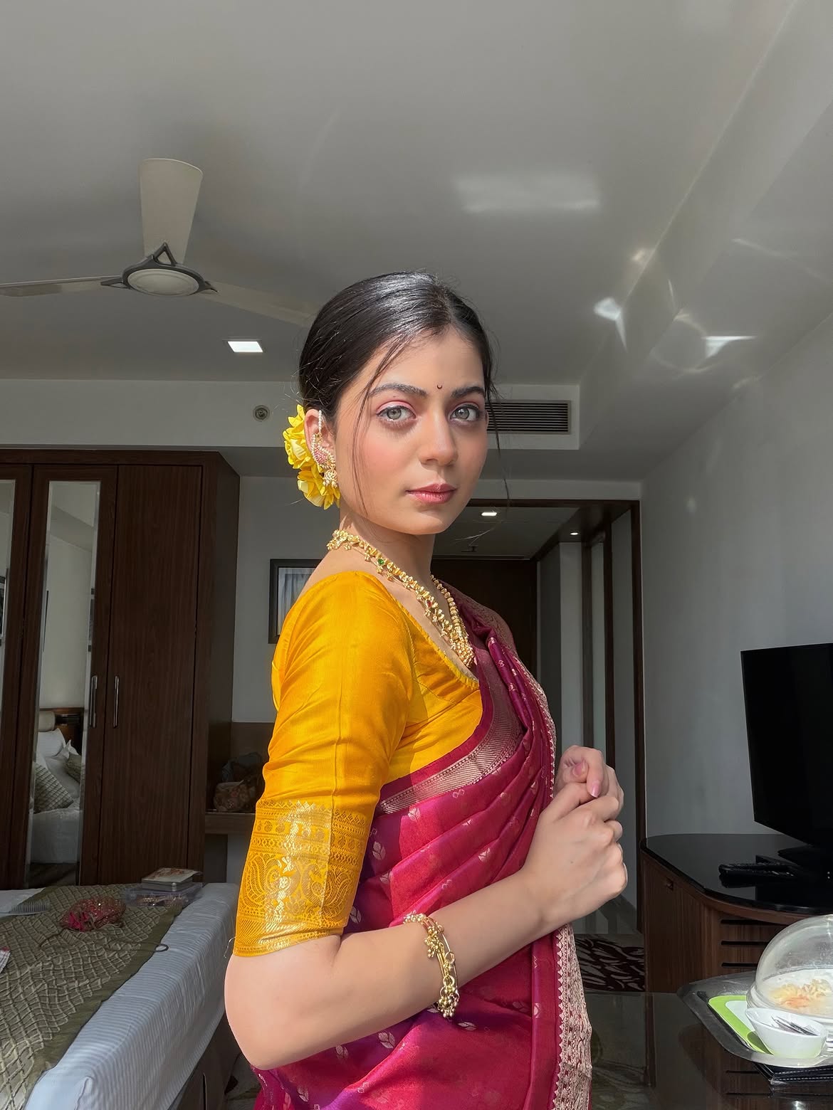 jaee khandekar traditional look