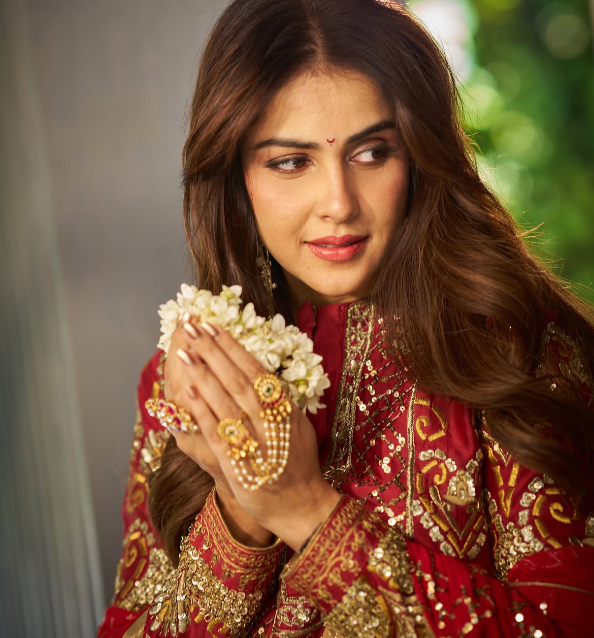 Genelia Deshmukh Antilia Ganpati look