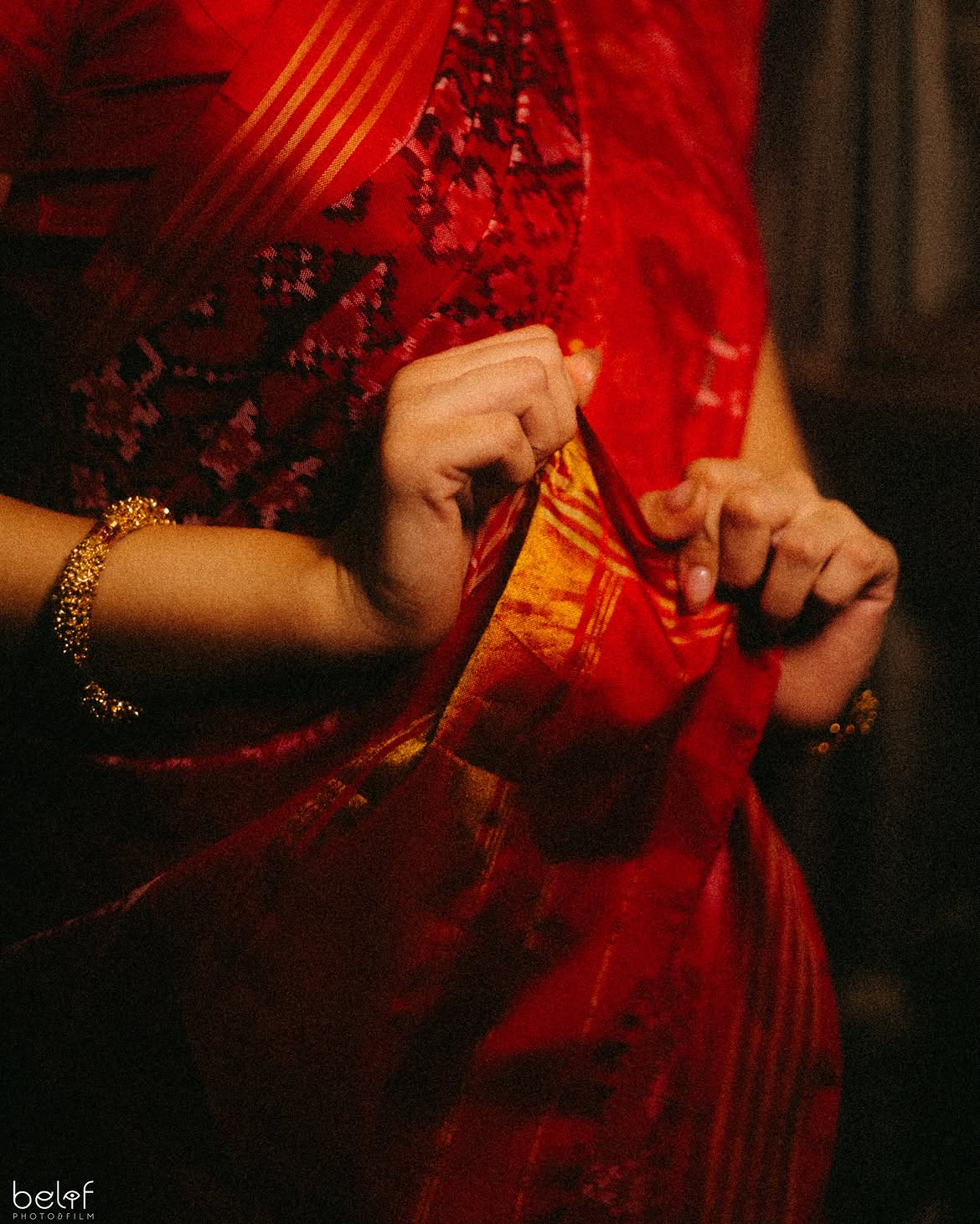 Vaishnavi Mahadik red patola saree