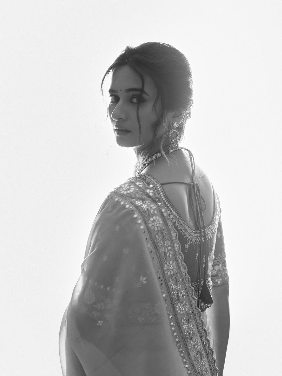 Shivani Surve Saree Look