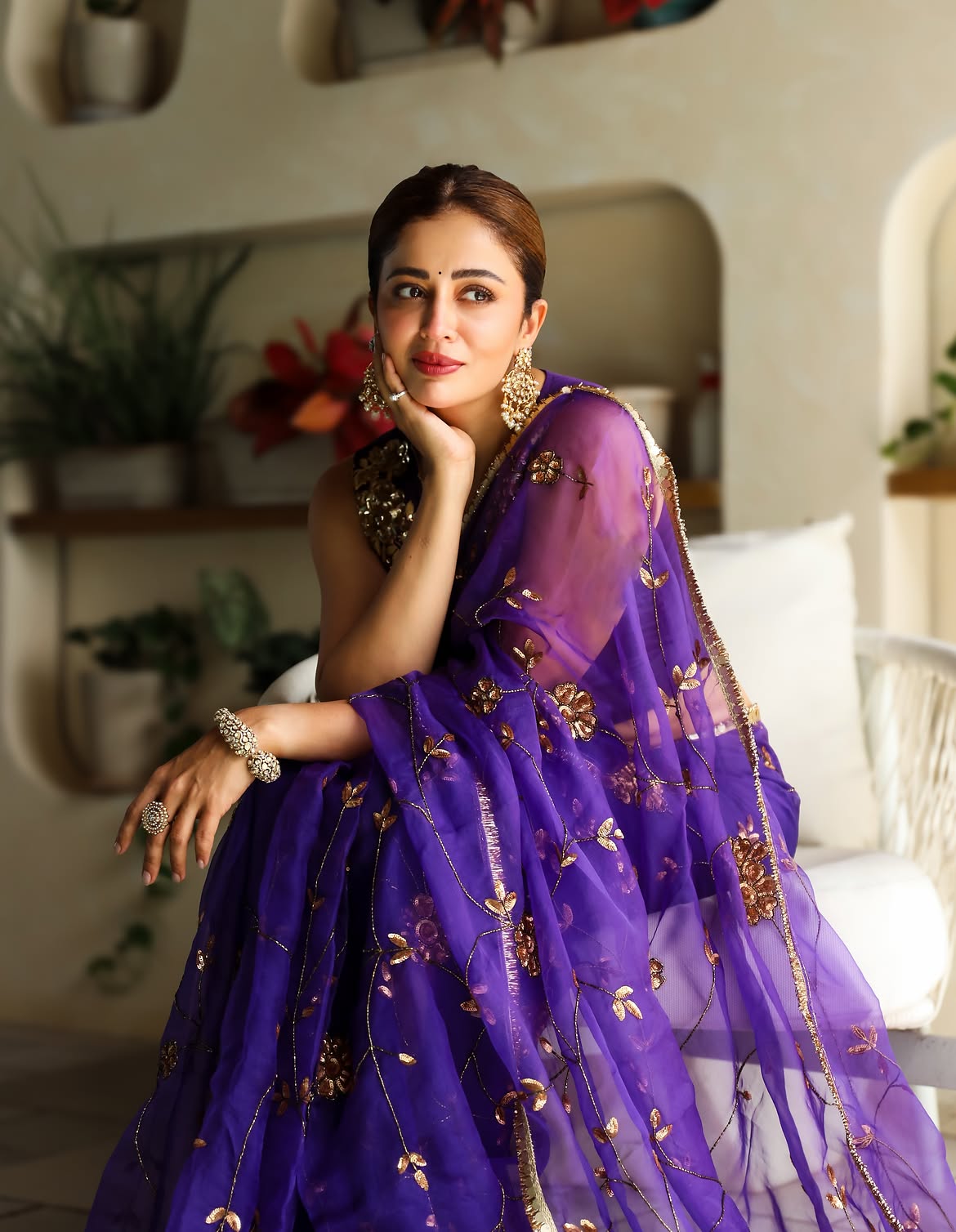 Neha Pendse pink saree photos