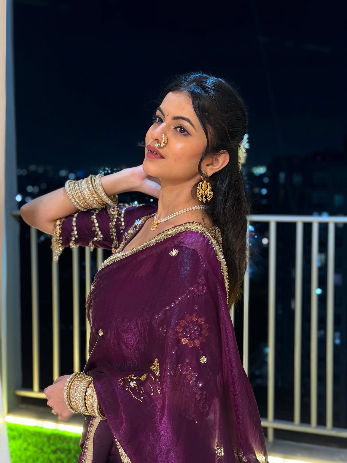 Anushri Mane purple saree look
