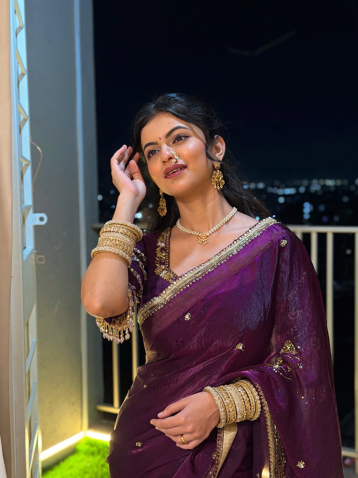Anushri Mane purple saree look