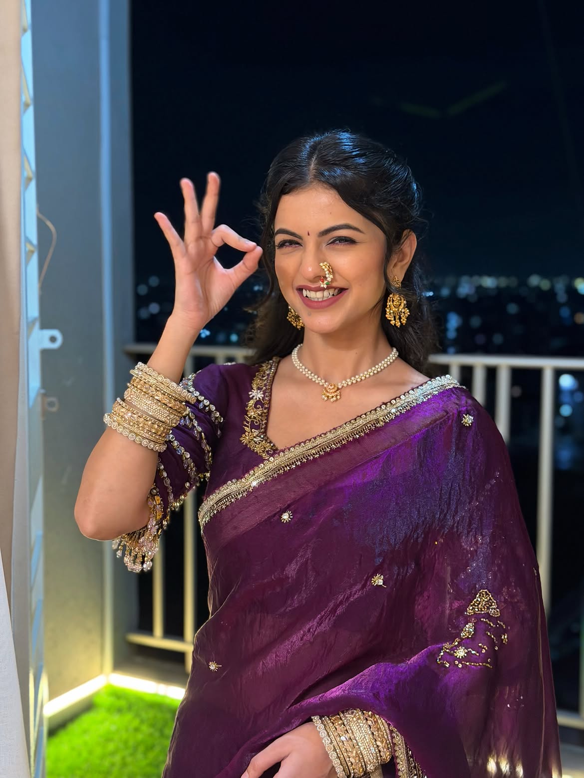 Anushri Mane purple saree look
